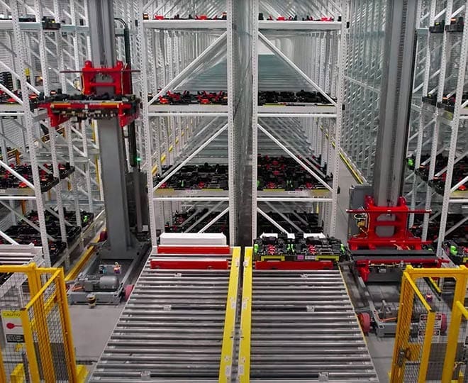 automated storage and retrieval system in warehouse