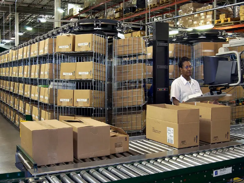 Enhance Order Fulfillment using Horizontal Carousels ASRS